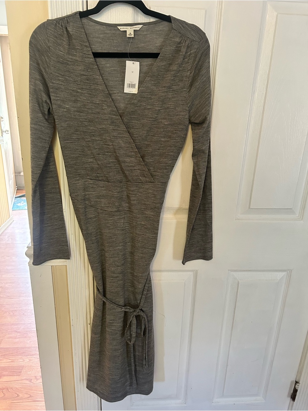 NWT Banana Republic Gray Long-Sleeve Wrap Dress with Tie